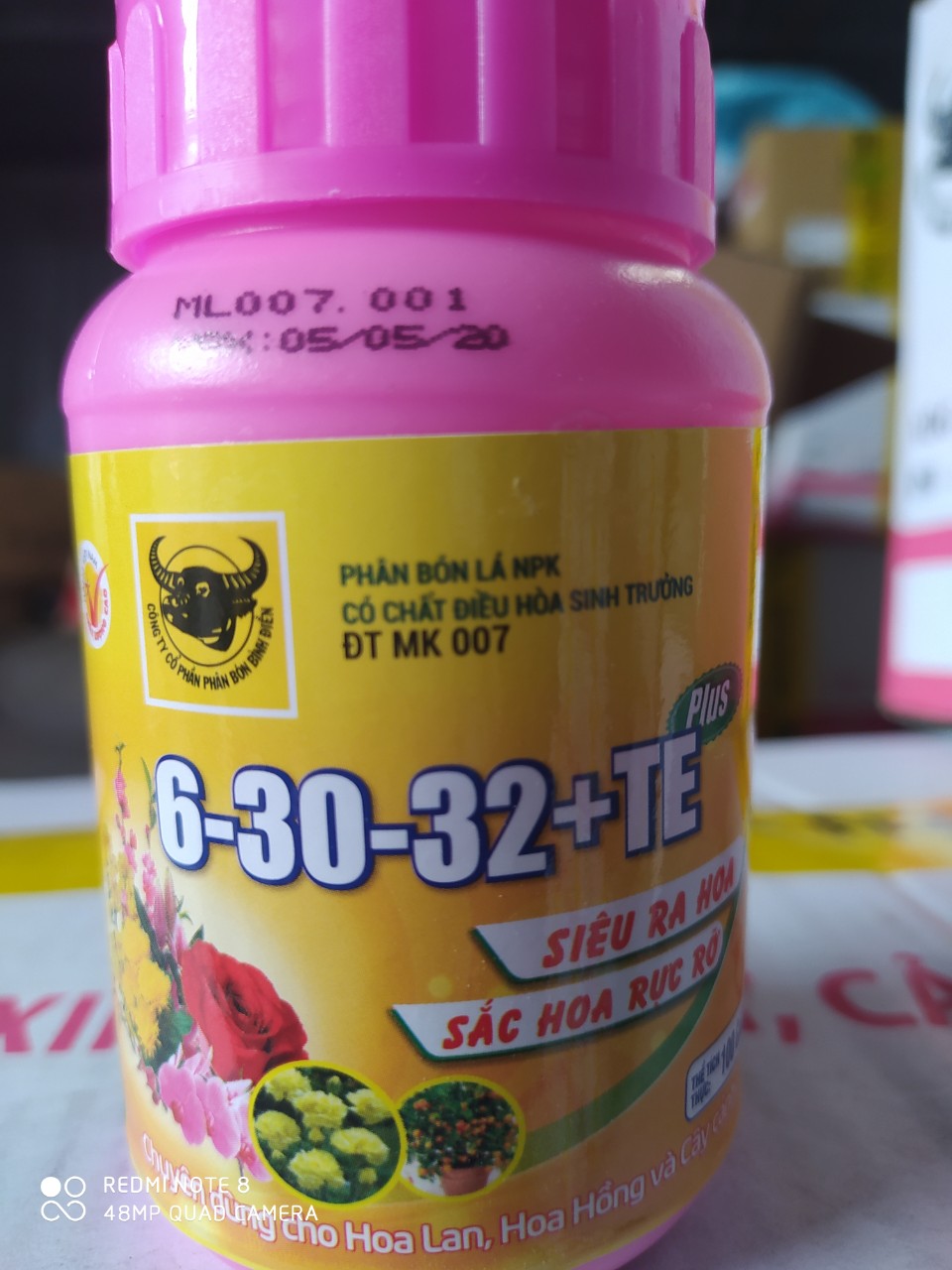 3c7aa12e592424ccde0496ccb6ab5937 Phân bón đầu trâu 6-30-32 - Siêu ra hoa, sắc hoa rực rỡ