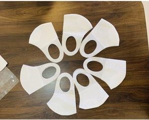 SET 10 cái khẩu trang vải không dệt 3 lớp kiểu 3D có lớp kháng khuẩn