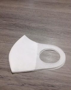 SET 10 cái khẩu trang vải không dệt 3 lớp kiểu 3D có lớp kháng khuẩn