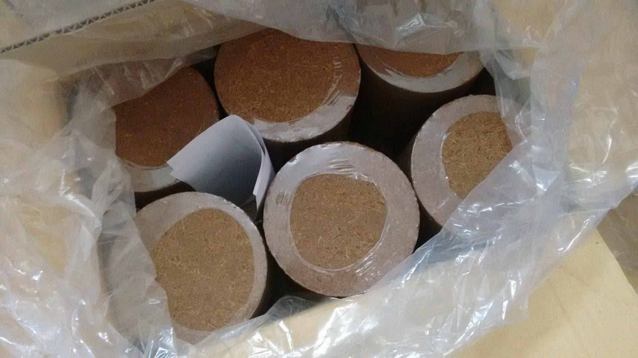 Giá thể mùn dừa nén viên