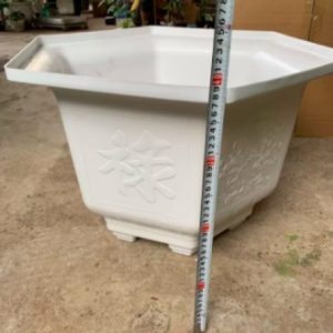 Chậu nhựa trồng cây lục giác LG580 kích thước 57x39x39 (dàixrộngxcao) màu trắng