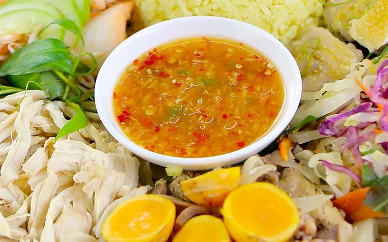 cach-lam-nuoc-mam-gung-1 Nước mắm rau răm linh hồn của các món hải sản và trứng vịt lộn