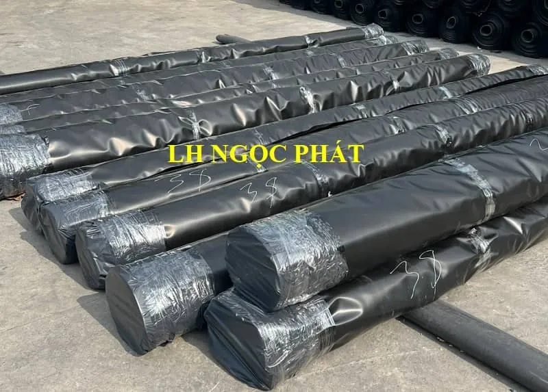 Cận cảnh bề mặt màng HDPE 05ly an toàn và bền bỉ