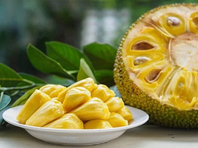 Hương vị thơm lừng và màu sắc bắt mắt của múi mít Ngọc Miên